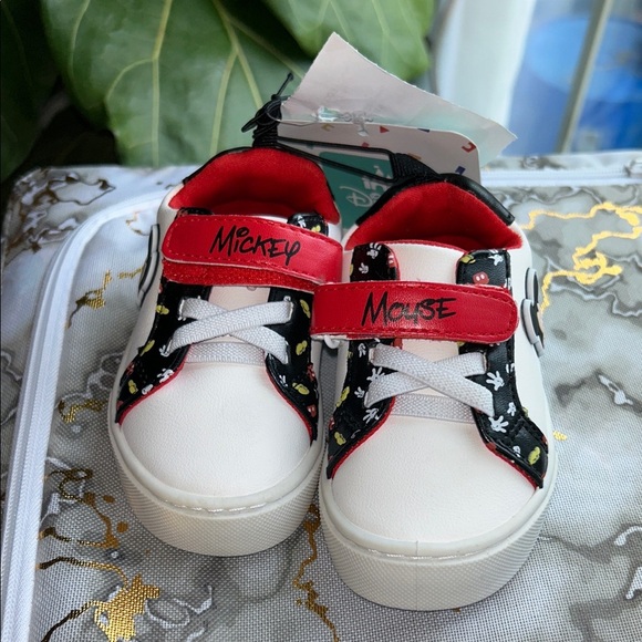 NEW Disney Baby Mickey Mouse Sneakers- Size Toddler 4- Mickey Mouse Shoes - Picture 2 of 6